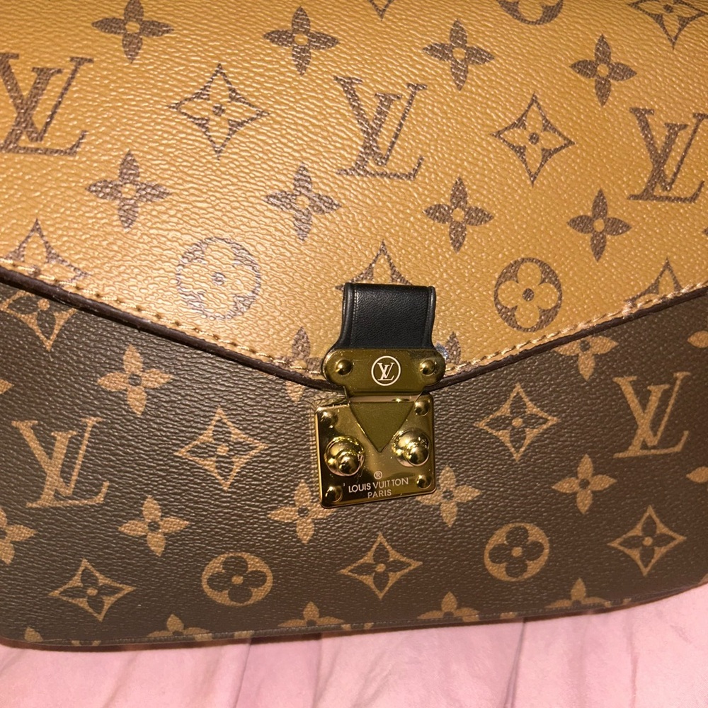 Cross body